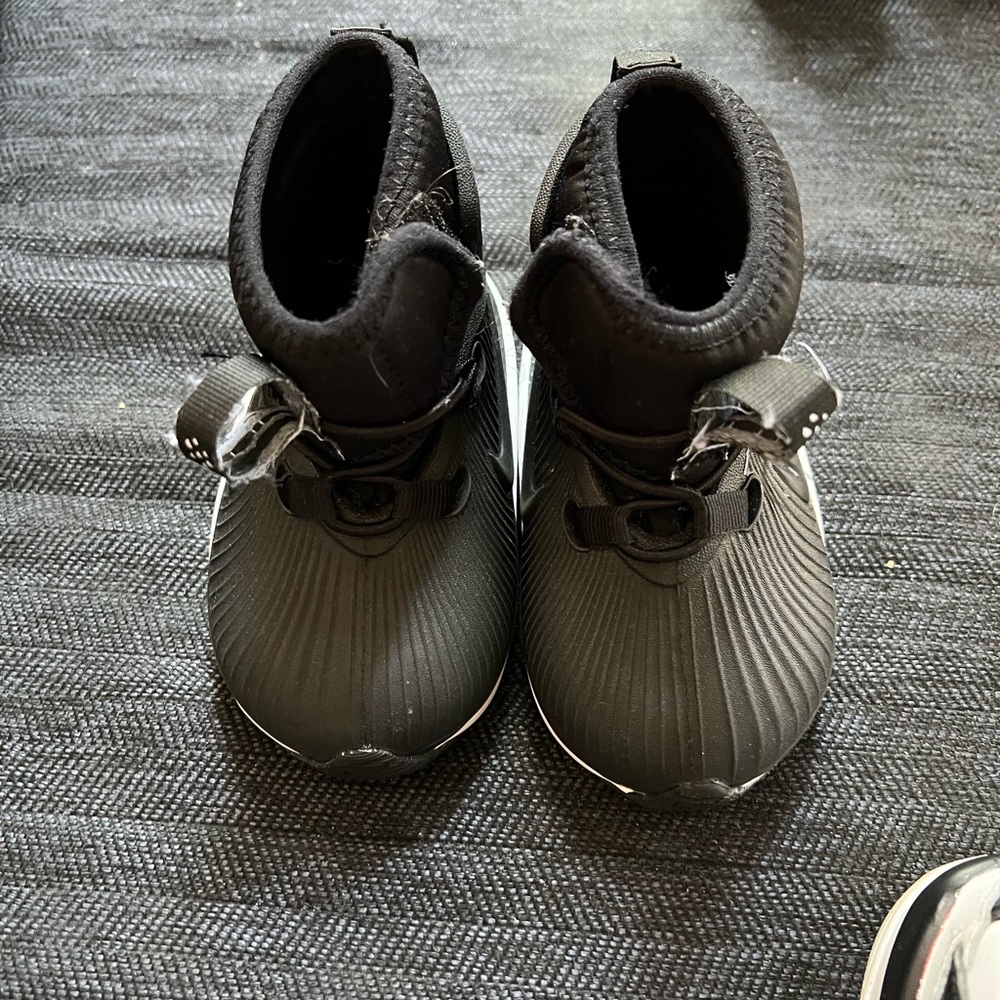 Nike Binzie (TD) Black/White Boy's Toddler Rain Boots - Size 4c / newborn